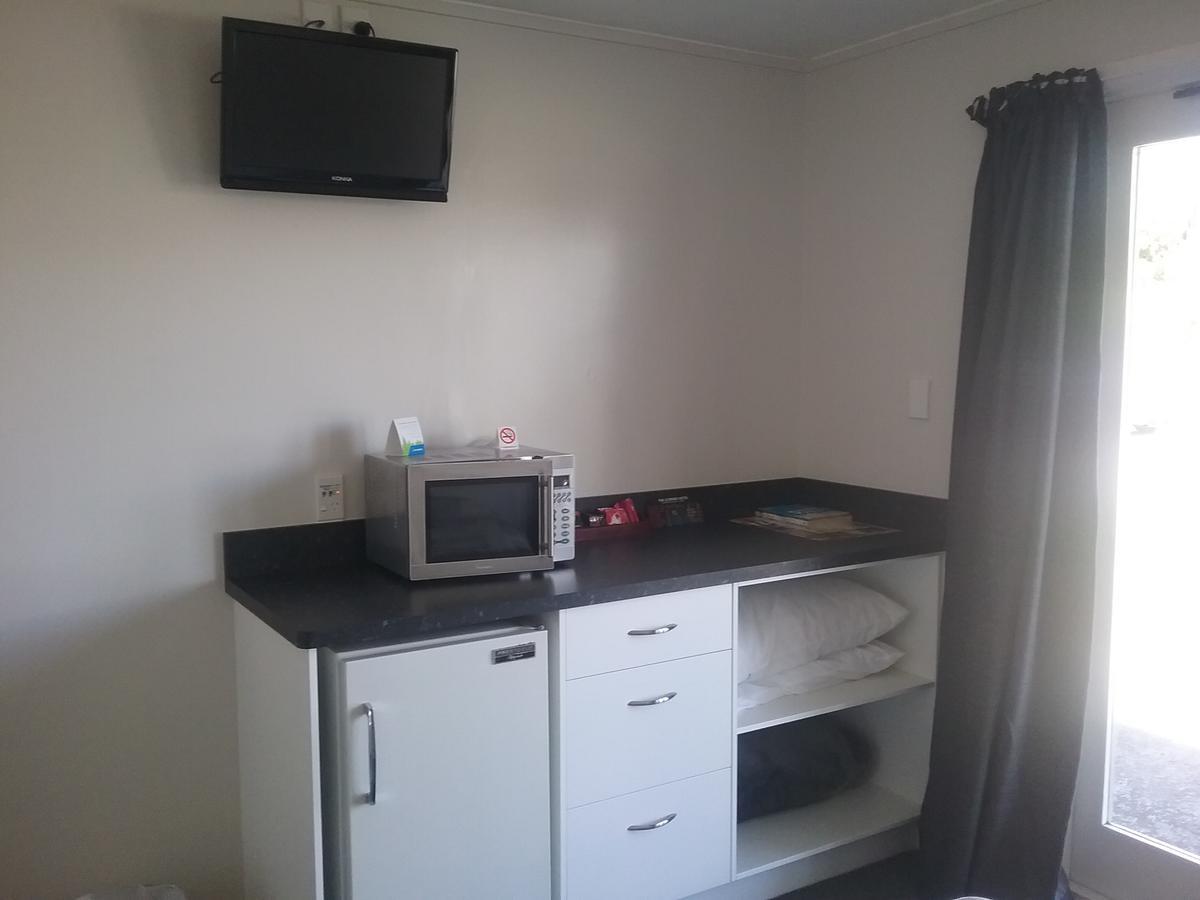 Leopard Hotel Waipukurau Exterior foto